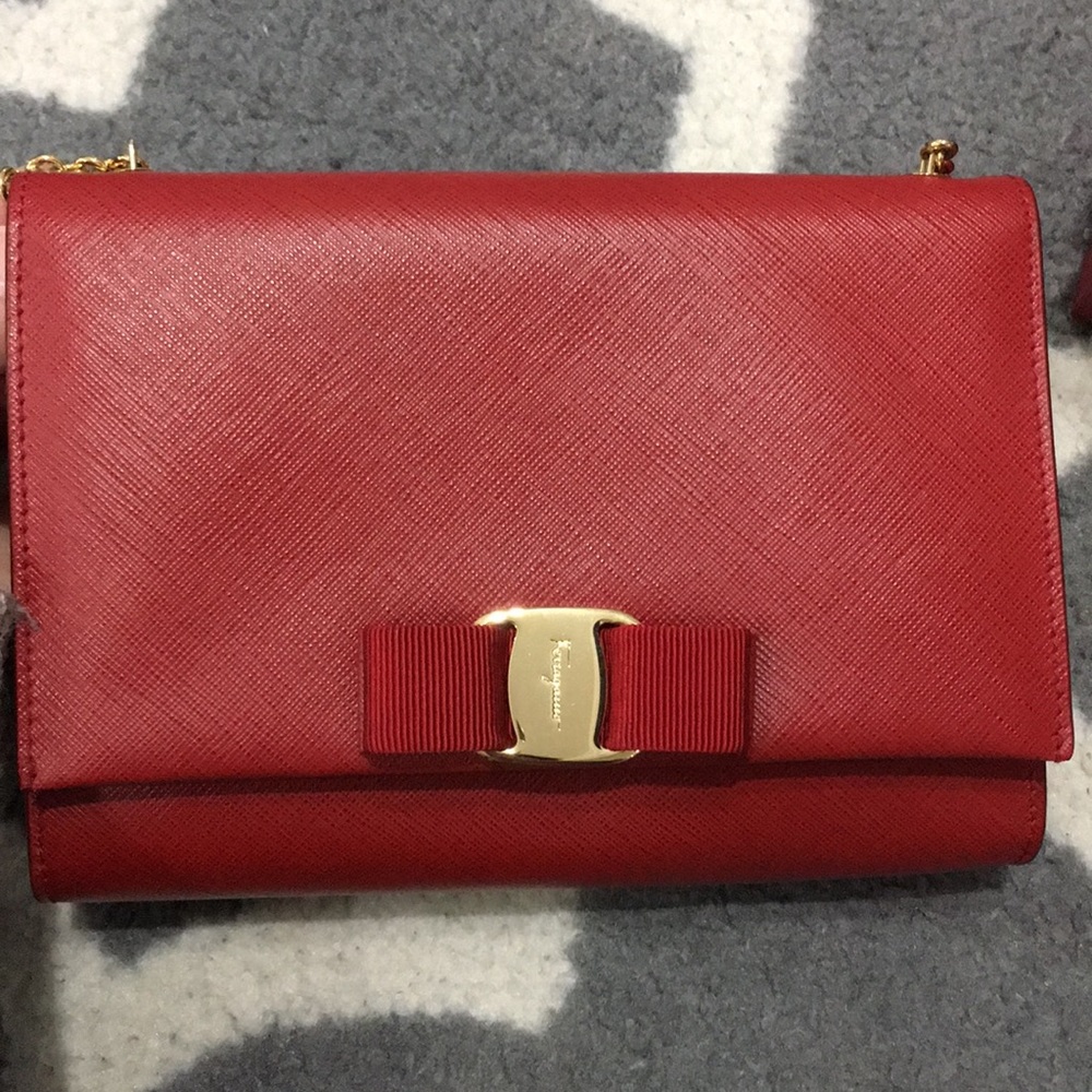 Salvatore Ferragamo Miss Vara Crossbody Bag - Picture 3 of 4